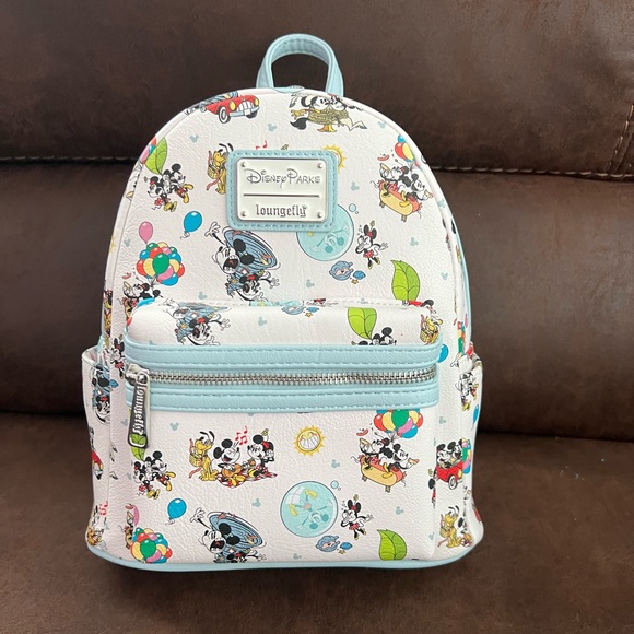 Loungefly - Picture 1 of 2